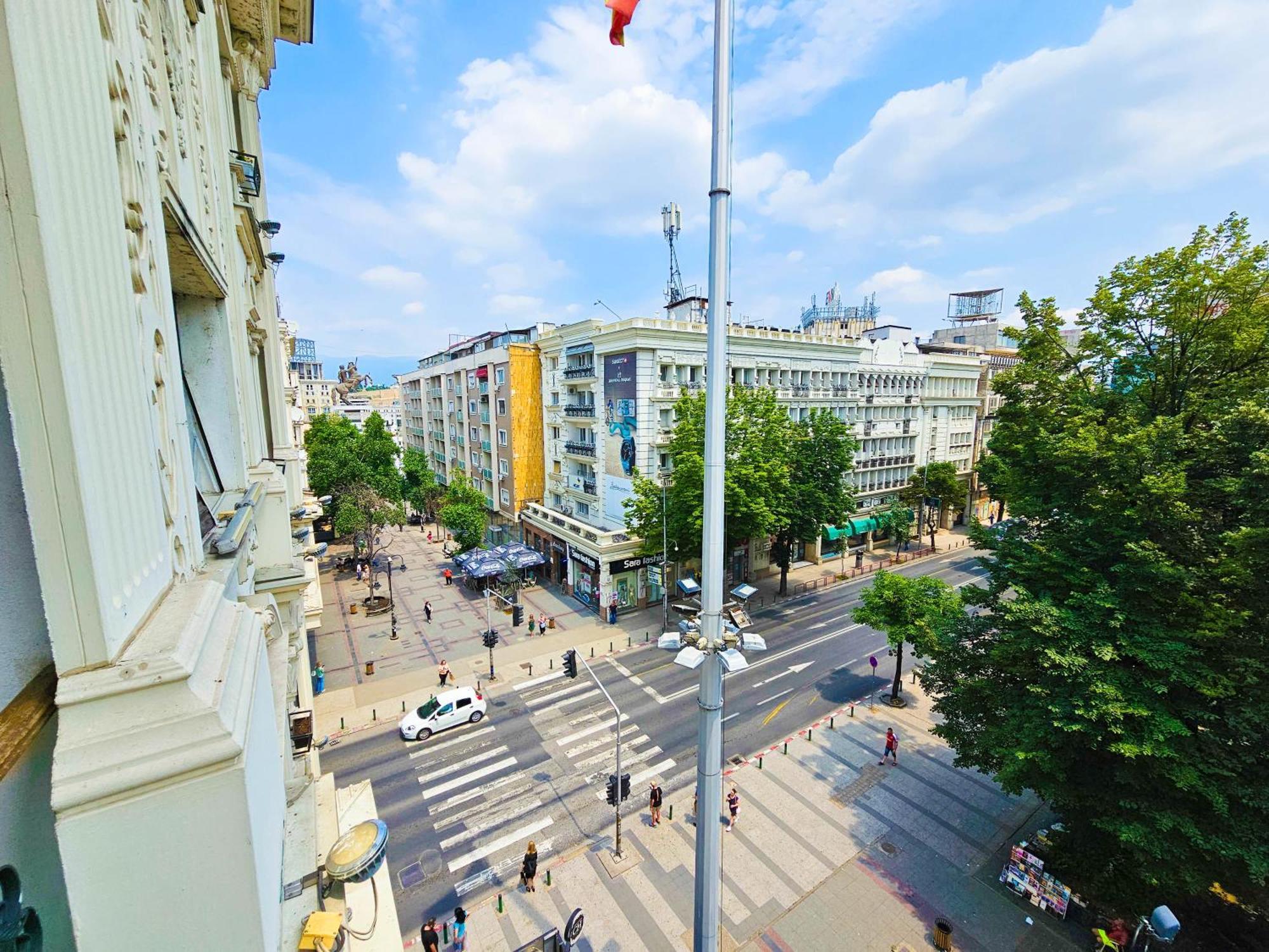 Fantazy Apartment Main Square Skopje Ngoại thất bức ảnh