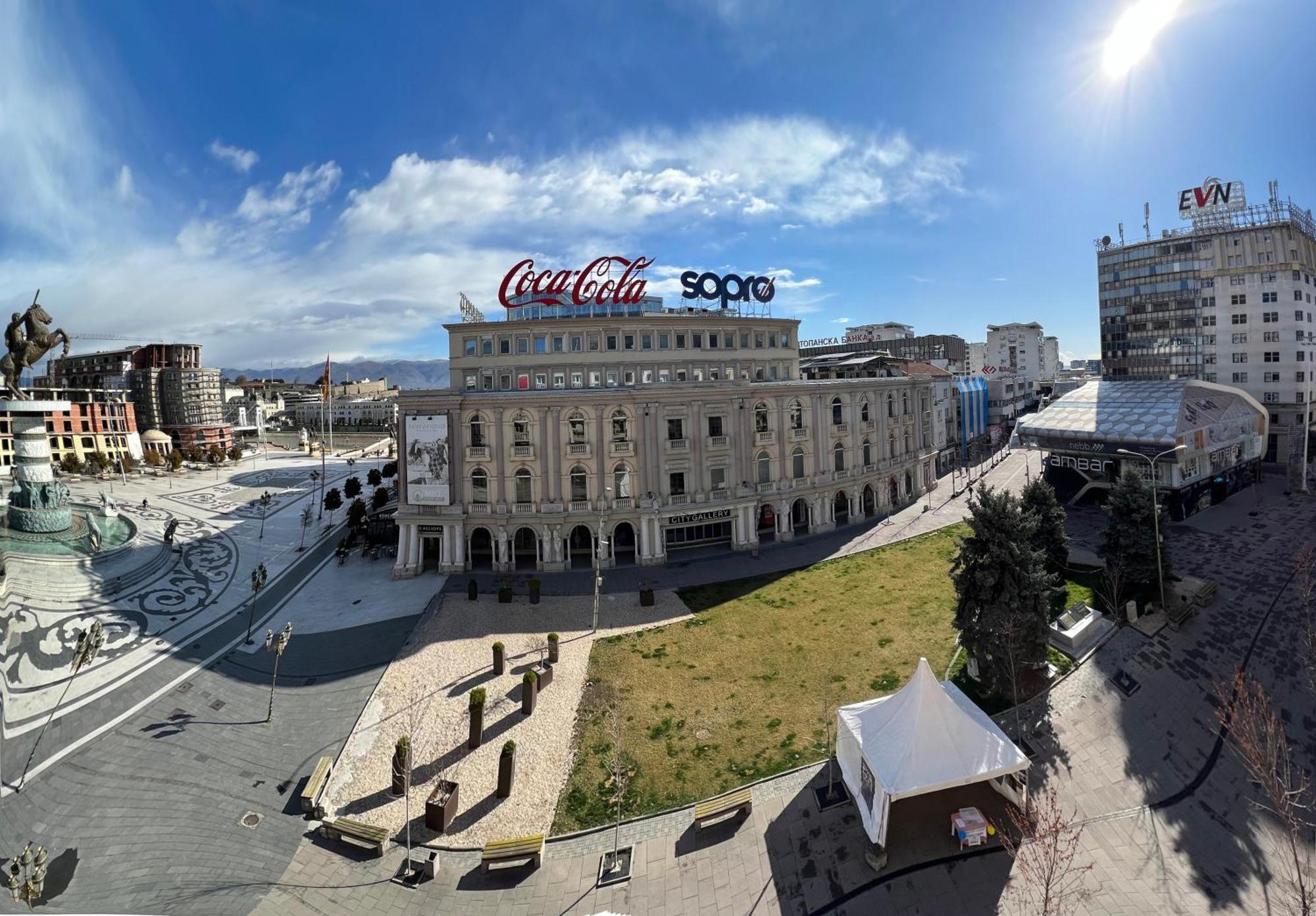 Fantazy Apartment Main Square Skopje Ngoại thất bức ảnh
