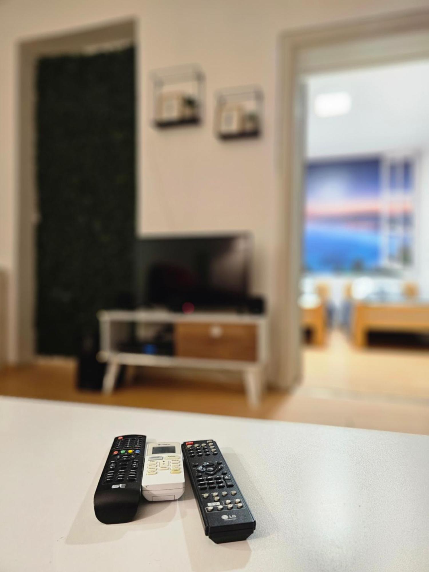 Fantazy Apartment Main Square Skopje Ngoại thất bức ảnh