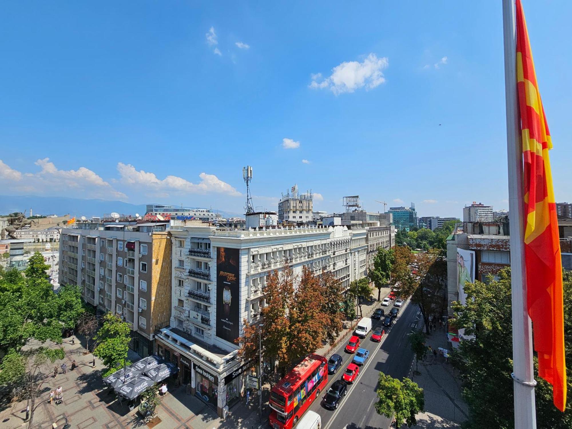 Fantazy Apartment Main Square Skopje Ngoại thất bức ảnh