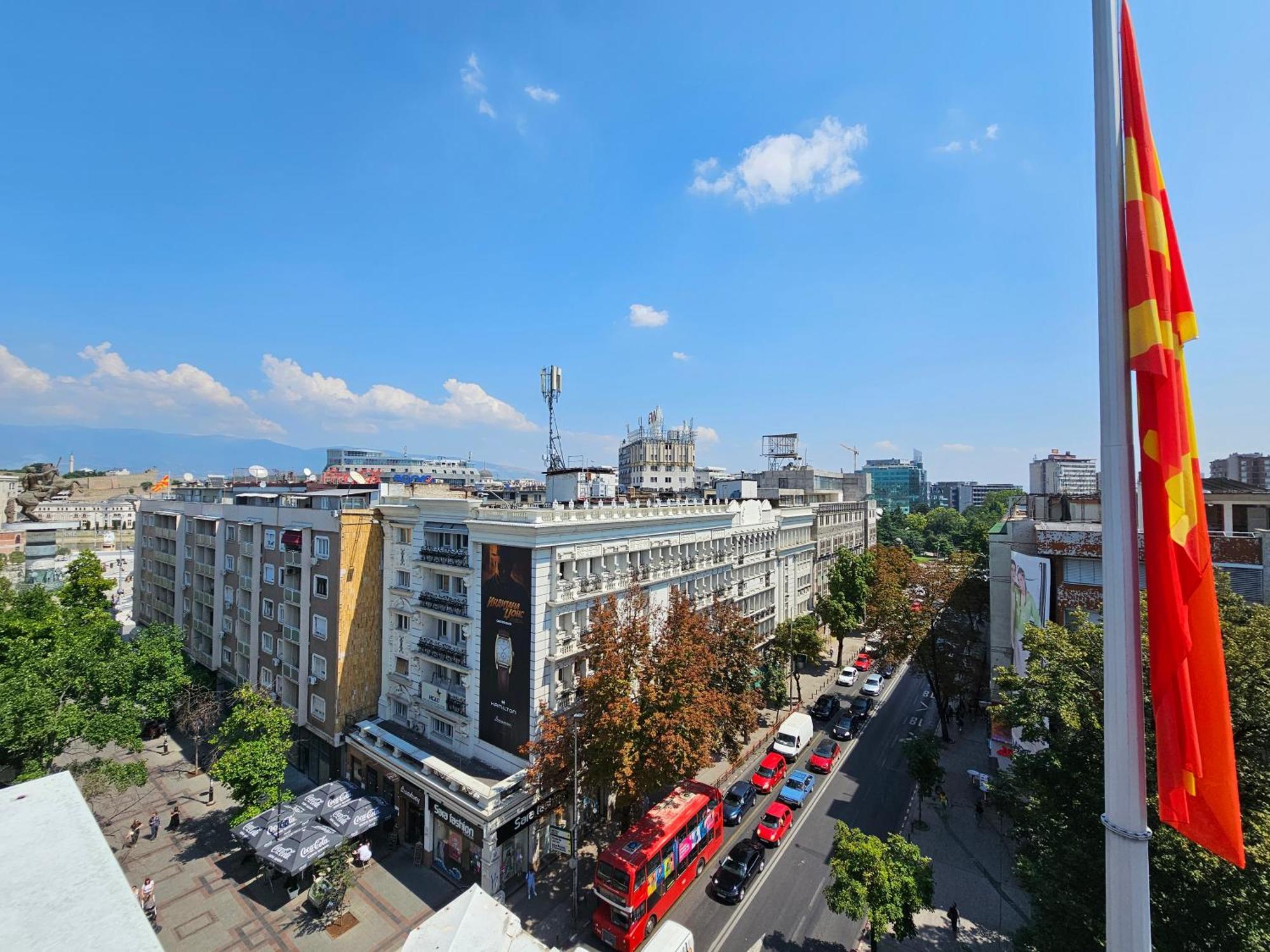 Fantazy Apartment Main Square Skopje Ngoại thất bức ảnh