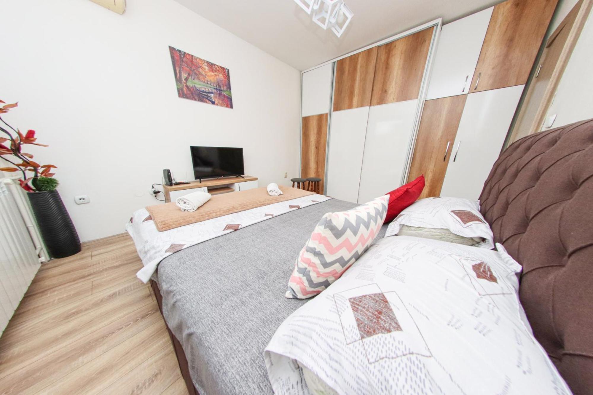 Fantazy Apartment Main Square Skopje Ngoại thất bức ảnh